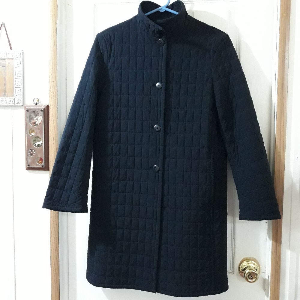 $800 MaxMara Black Quilted Trench Coat Size 4